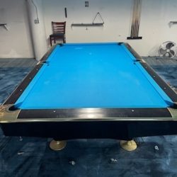S0L0®Newburgh NY-9ft Brunswick Gold Crown 4 Pool table Installation and delivery included